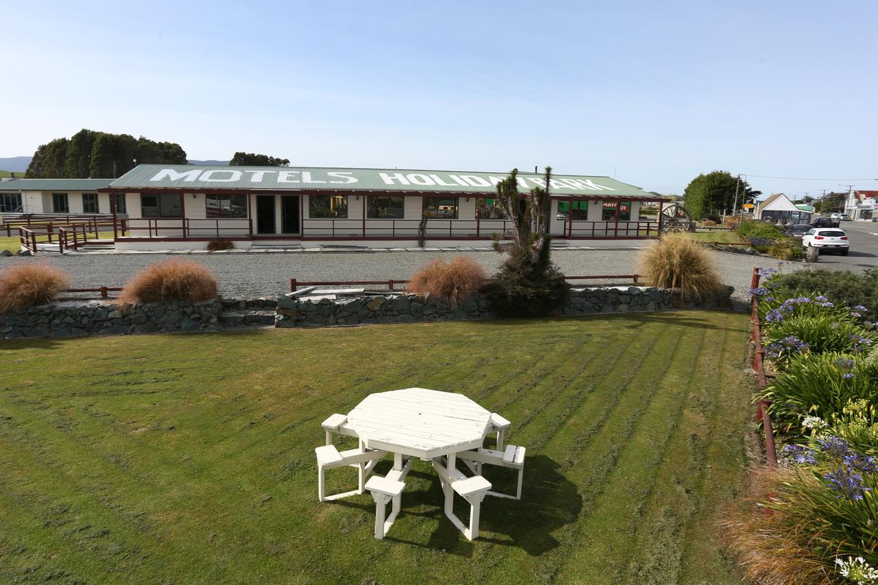 Tui Base Camp Hotel Tuatapere Exterior foto